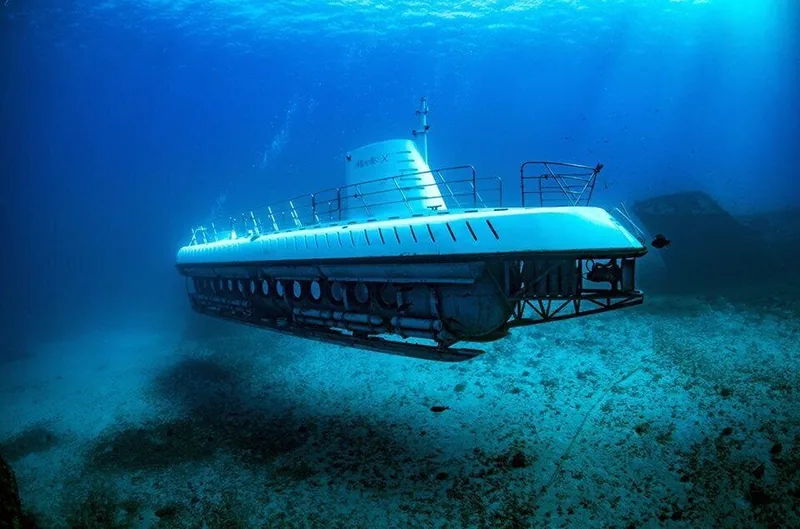 Oahu Atlantis Submarine, Waikiki